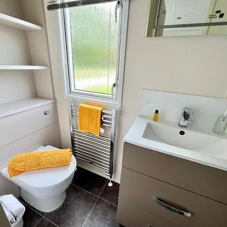 Waterside Lodge South Cerney Buitenkant foto
