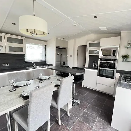 Waterside Lodge South Cerney Buitenkant foto